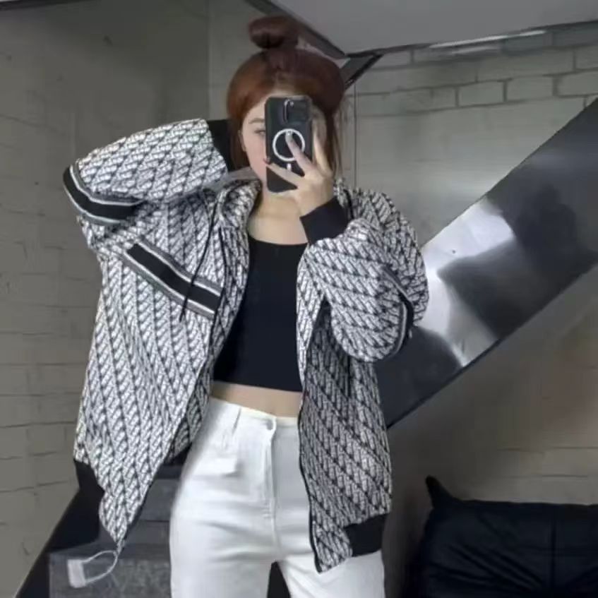 9818款夹克连帽情侣开衫字母满印外套