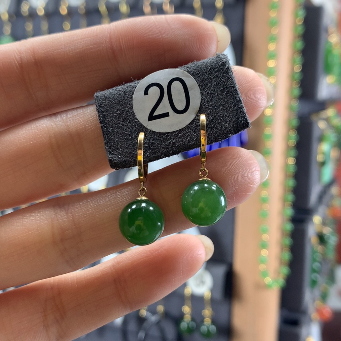 和田玉18K金镶嵌耳饰