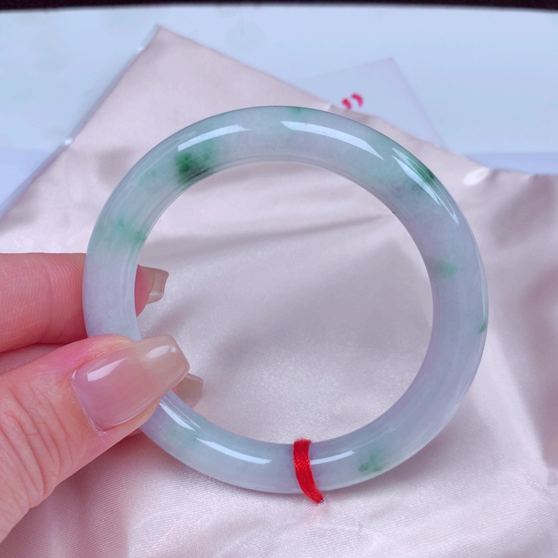 翡翠未镶嵌手镯手镯