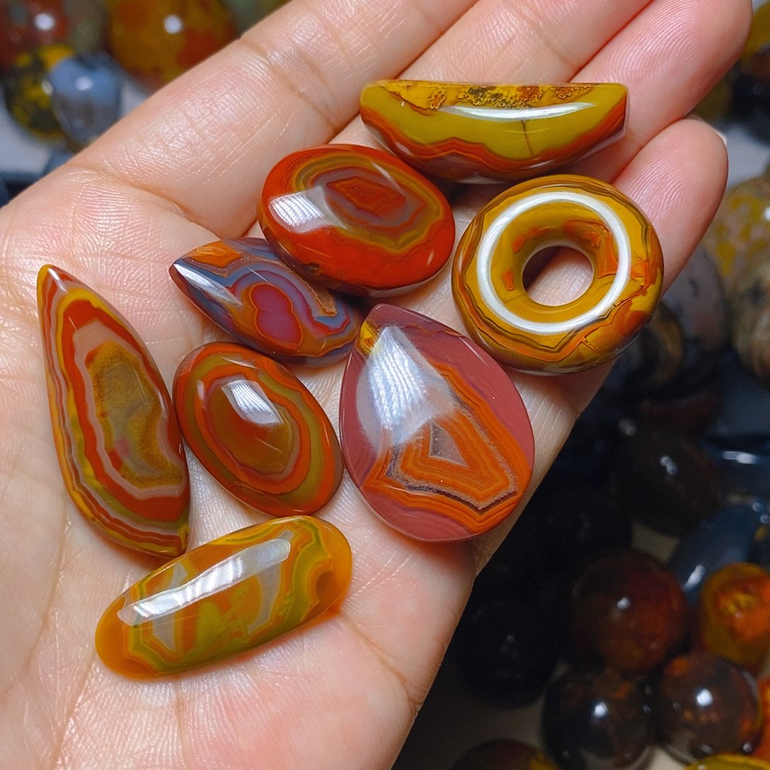 未镶嵌颈饰玛瑙/玉髓