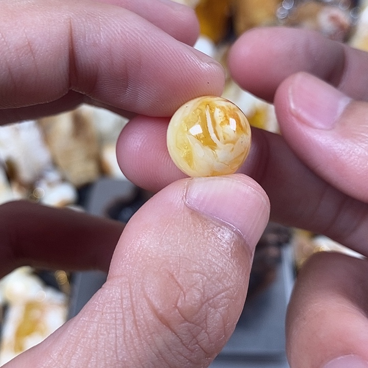 裸石琥珀未镶嵌我
