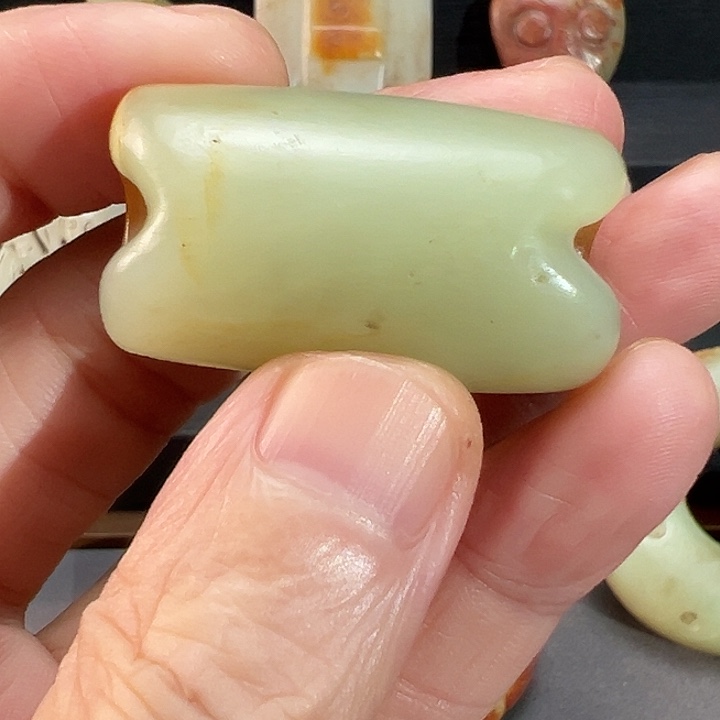 美***活和田玉（糖玉）未镶嵌颈饰北方红山文化时期风格勒子