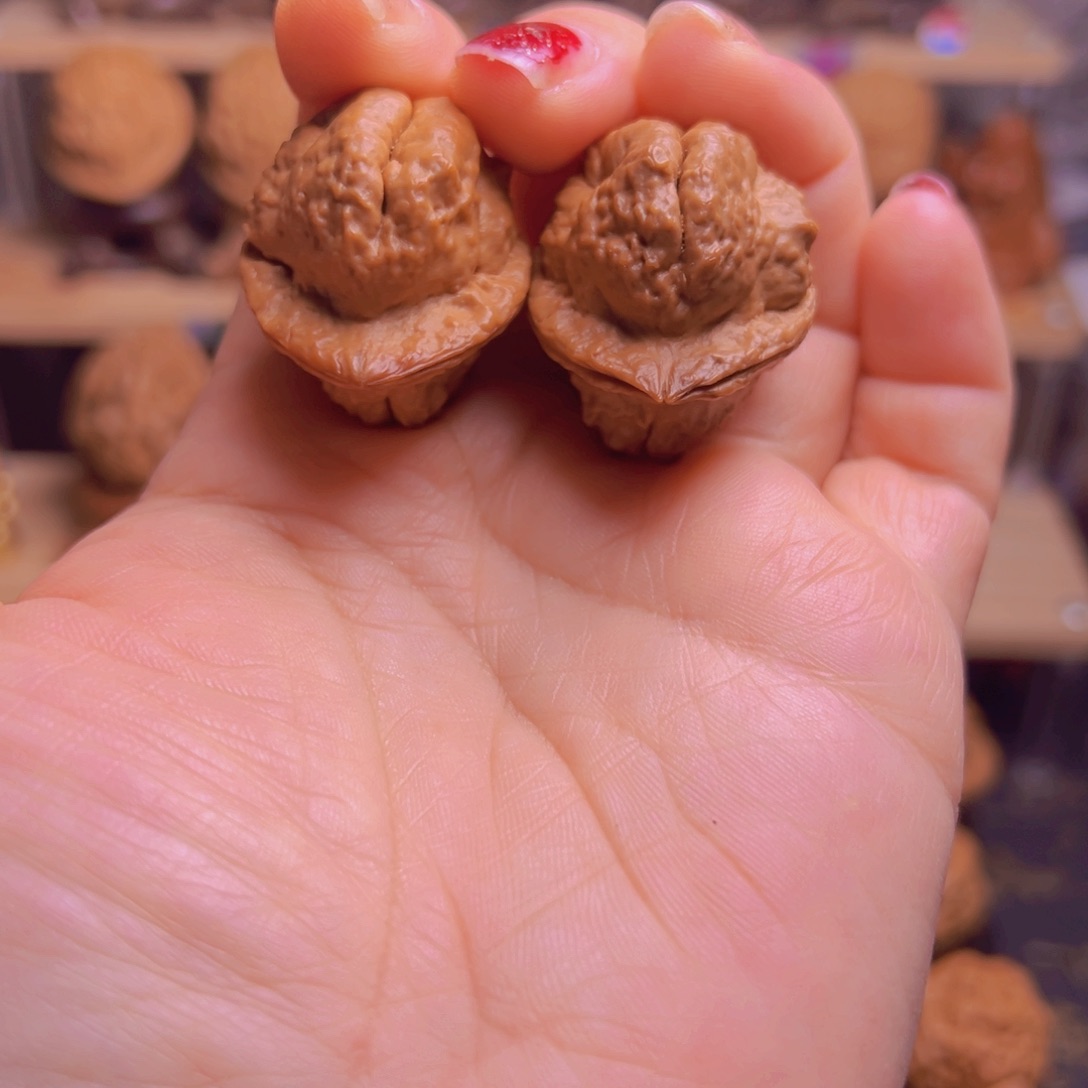 吊坠文玩核桃12w羊头蟾33尺