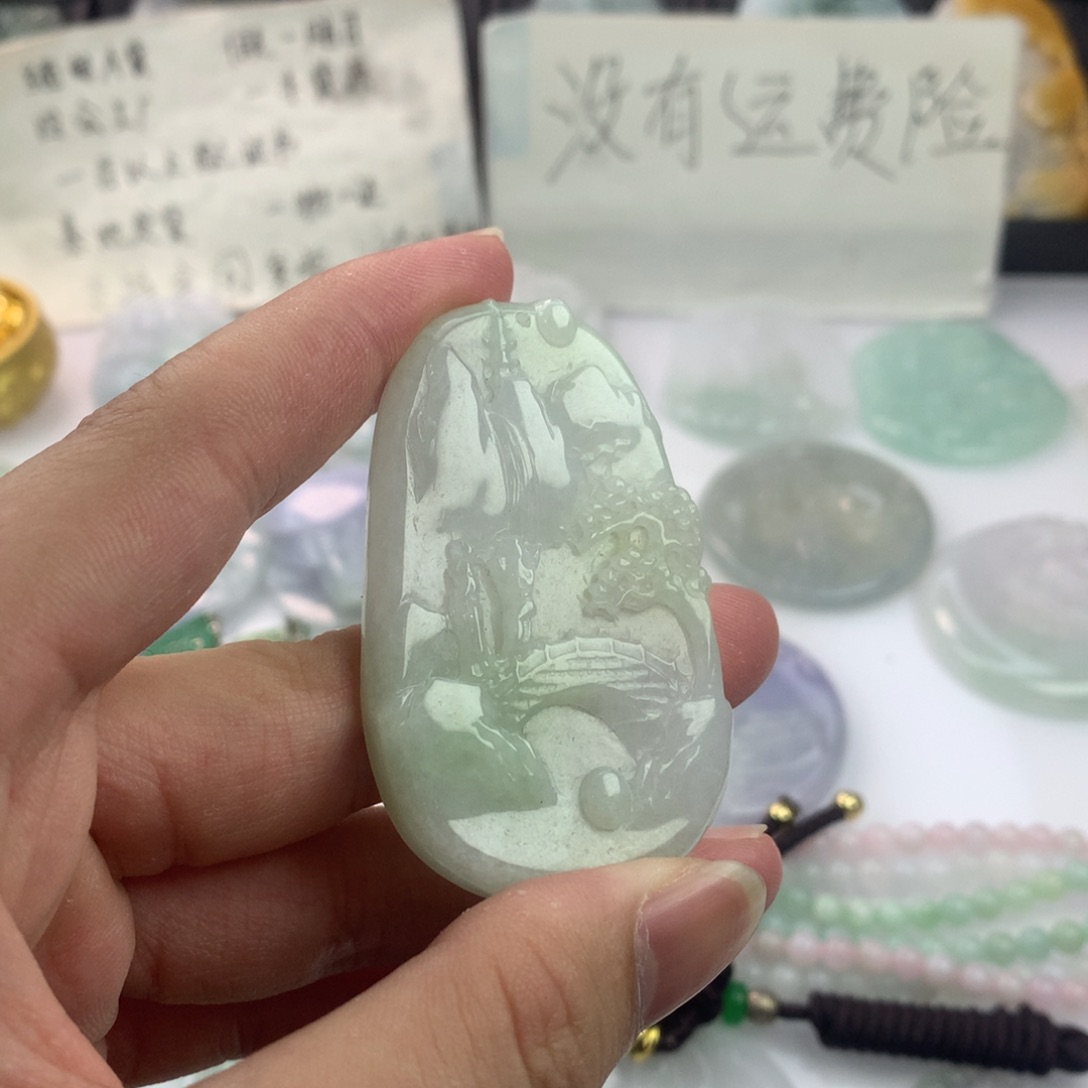 翡翠颈饰未镶嵌－