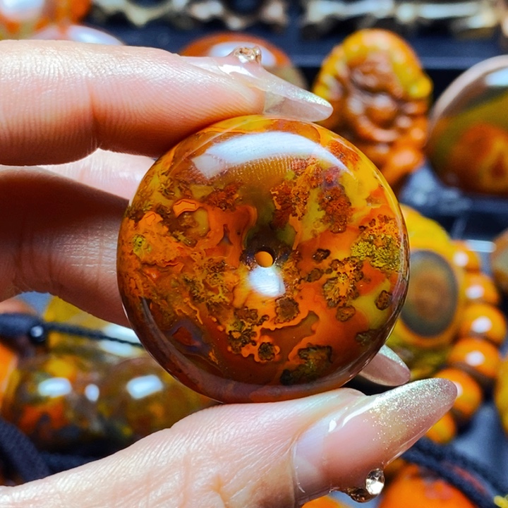 玛瑙/玉髓颈饰未镶嵌M**吴