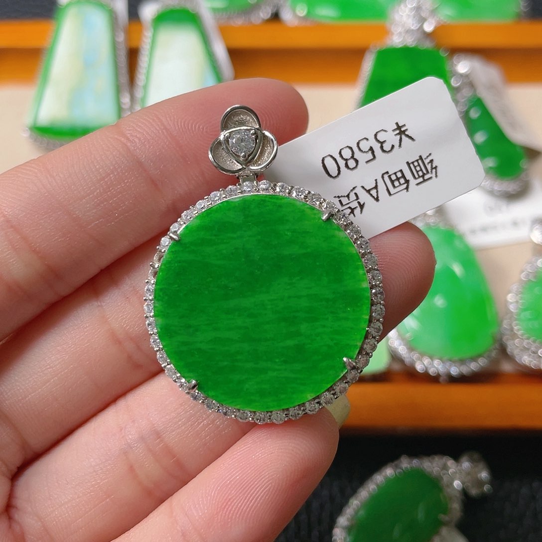 【闪购商品】翡翠吊坠(不含链)银S925镶嵌