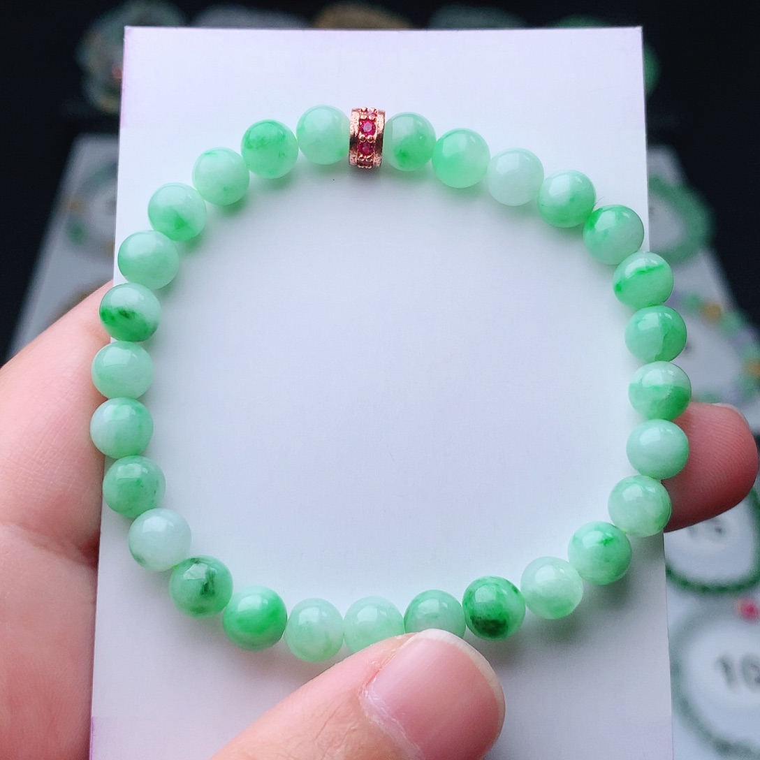 翡翠手串未镶嵌翡翠