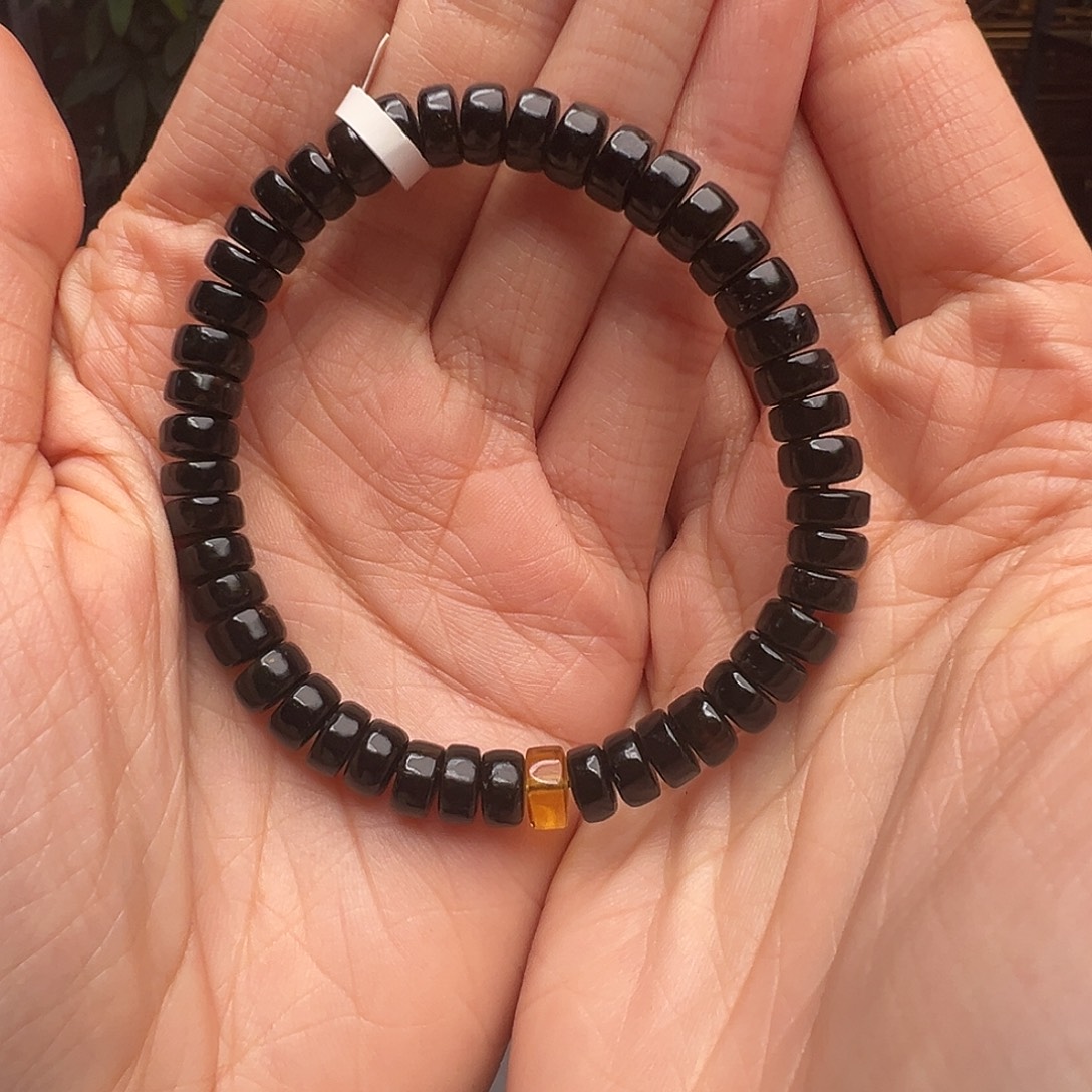 琥珀未镶嵌裸石抚顺琥珀30012-1七