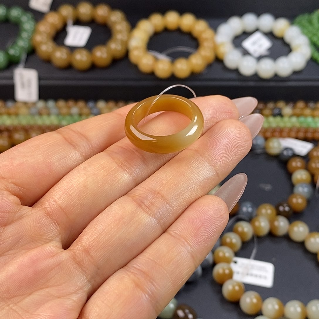 和田玉手串未镶嵌