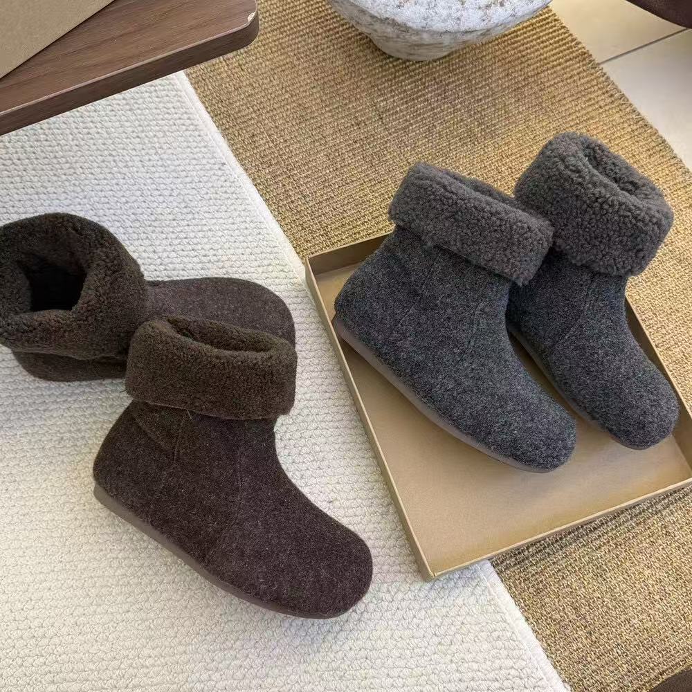 我们家 冬季上新复古毛呢加绒短靴 