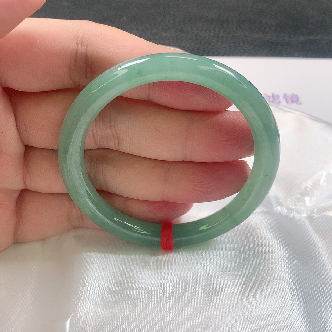未镶嵌手镯（圆镯）翡翠320号