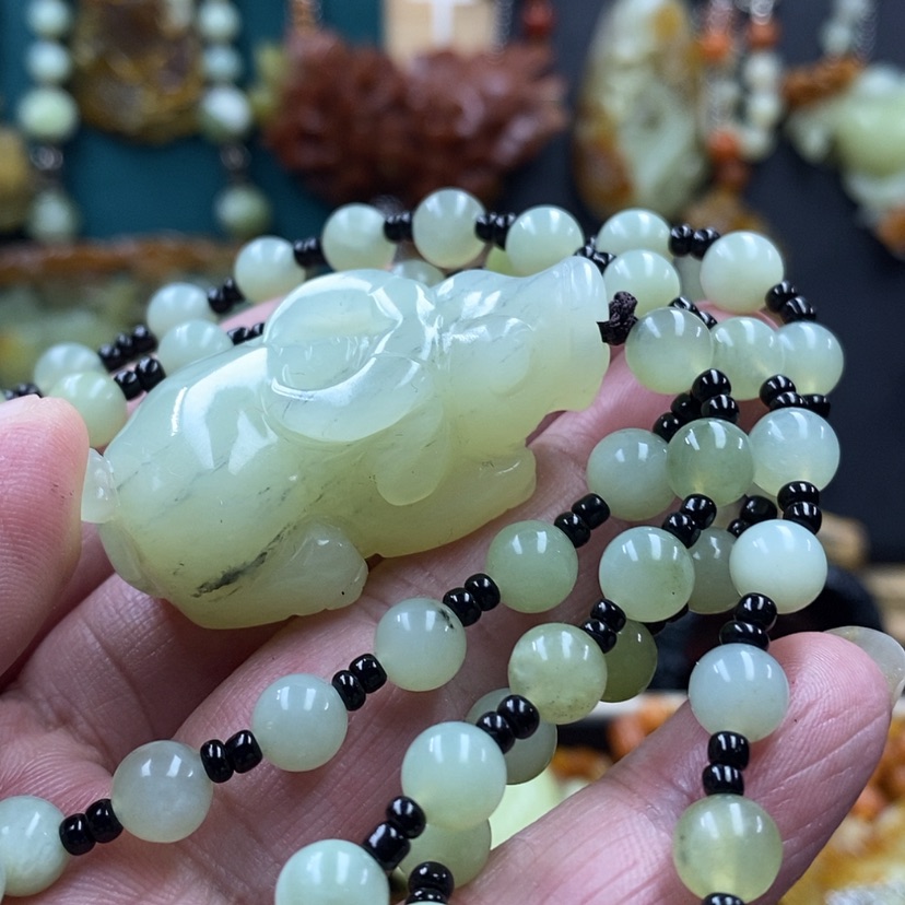 【闪购商品】蛇纹石玉吊坠未镶嵌