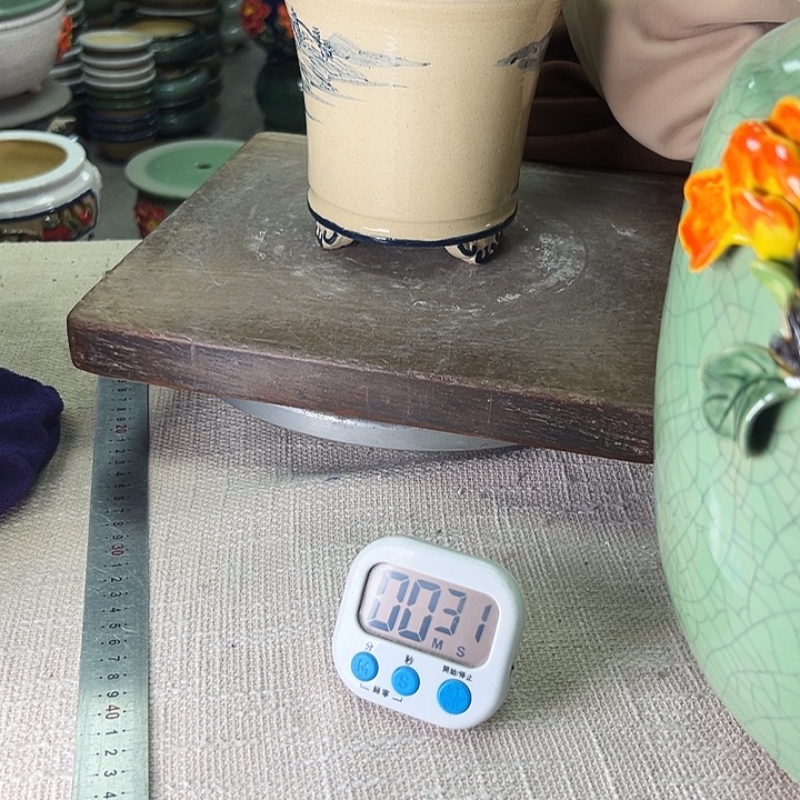 曹***。泳坤堂石湾花盆陶瓷