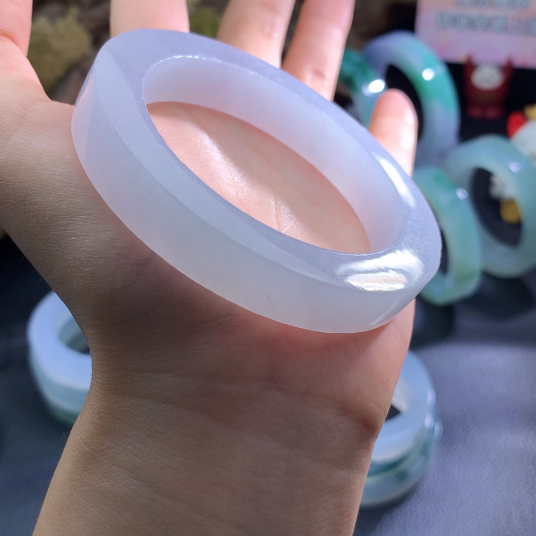 未镶嵌翡翠定制翡翠