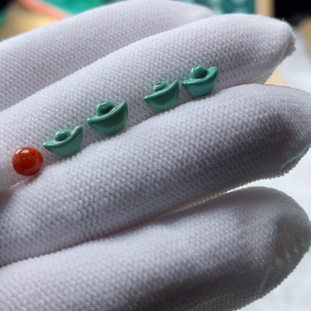 南红玛瑙颈饰未镶嵌