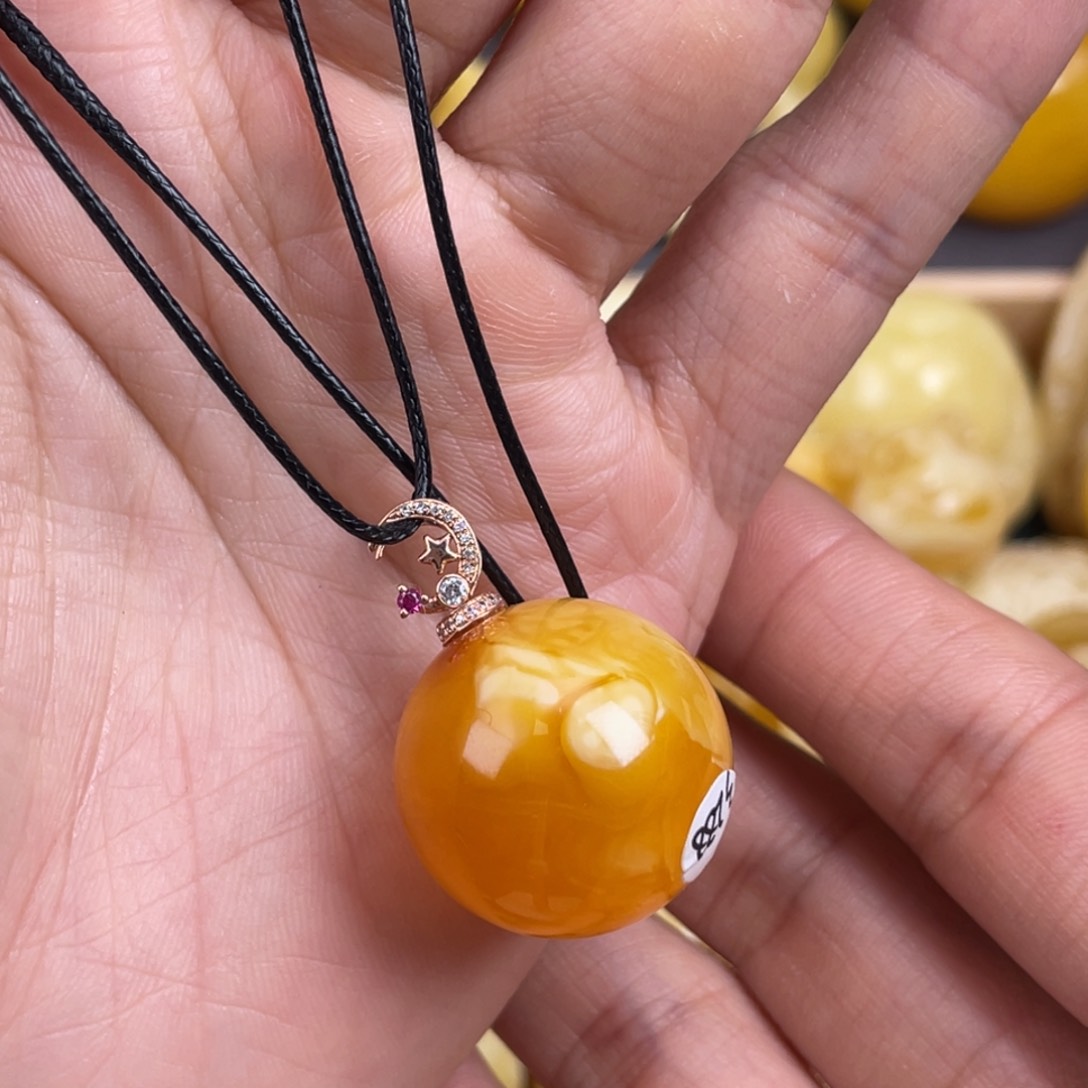 琥珀裸石未镶嵌蜜蜡