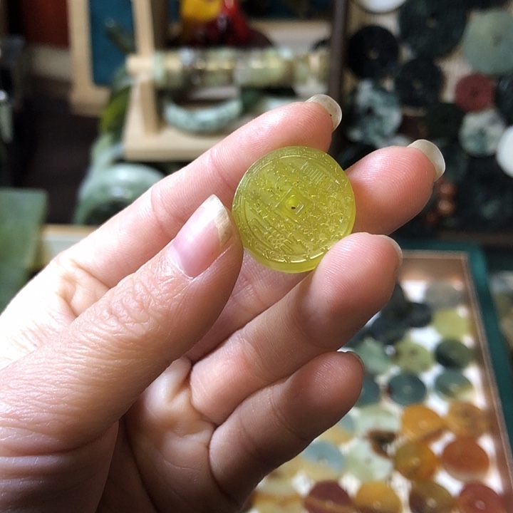 岫玉岫玉挂件未镶嵌