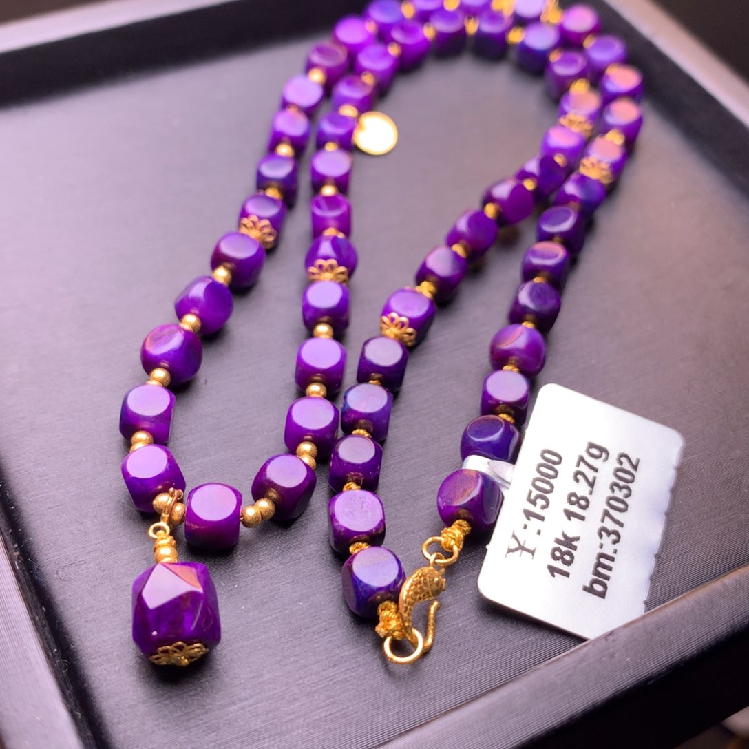 苏纪石（舒俱来）魔方项链18K金镶嵌