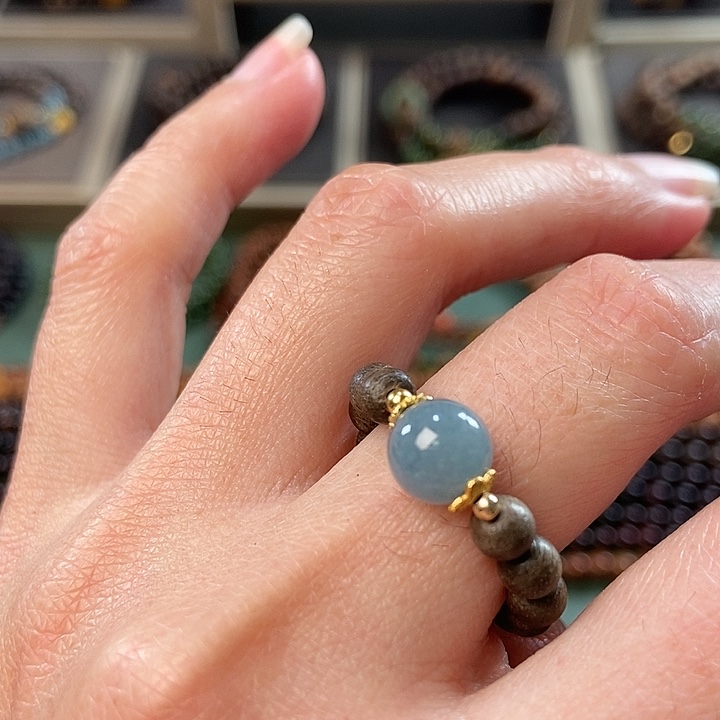 沉香沉香木制品白棋沉香戒指0.4