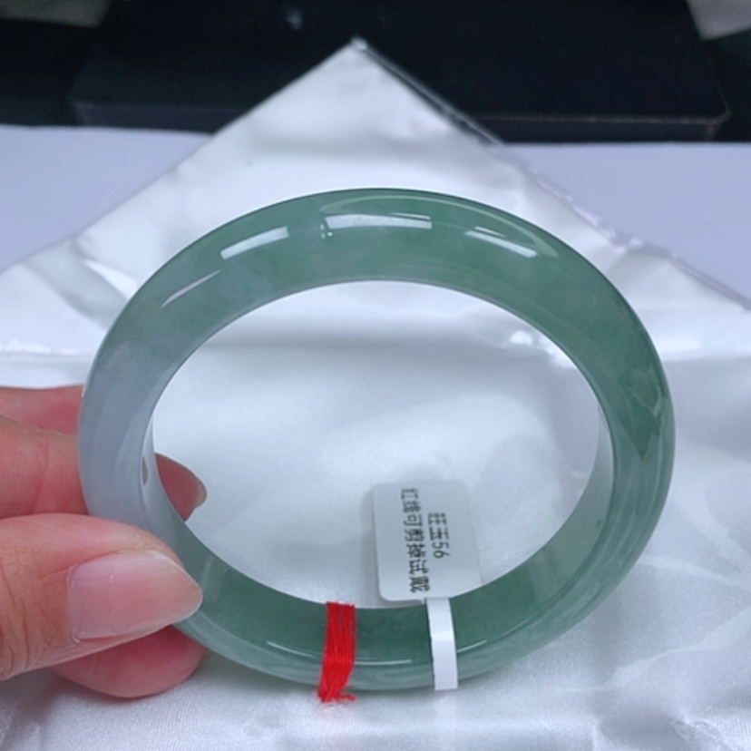 【闪购商品】翡翠手镯未镶嵌，