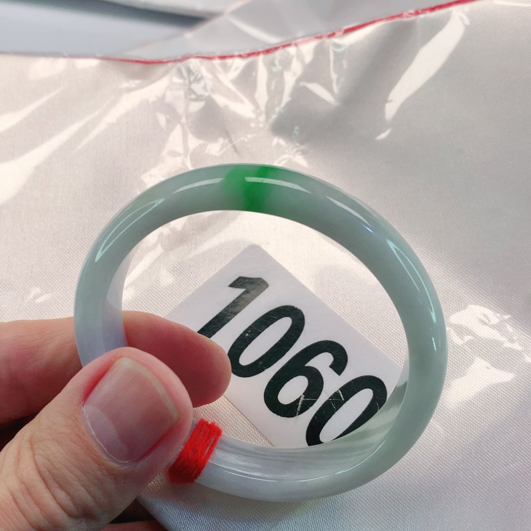 翡翠手镯未镶嵌翡翠手镯1060