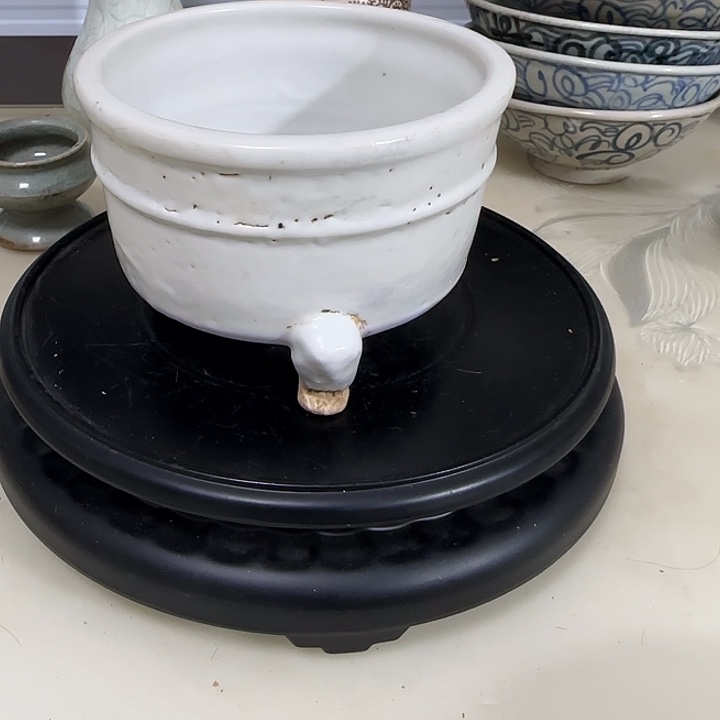 金***藏陶一个青花罐子釉中彩