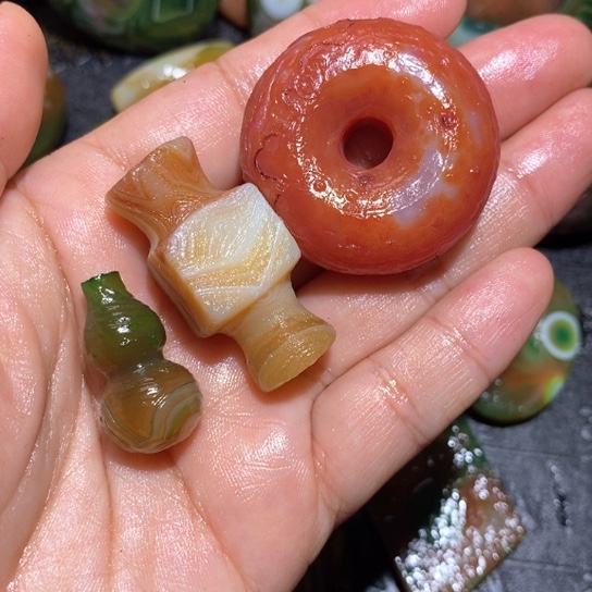 石英质玉珠宝半成品未镶嵌贾*心