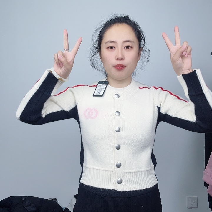 宠粉直播间衣服还