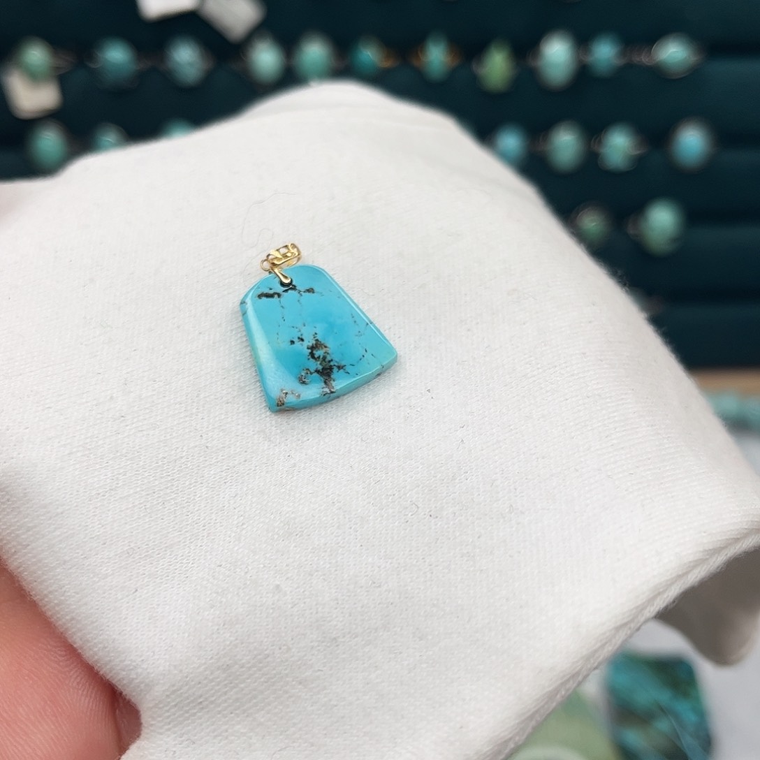 绿松石绿松石未镶嵌