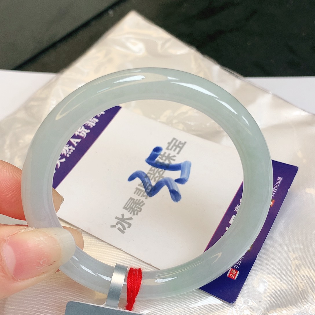 翡翠手镯未镶嵌缅甸天然a货翡翠