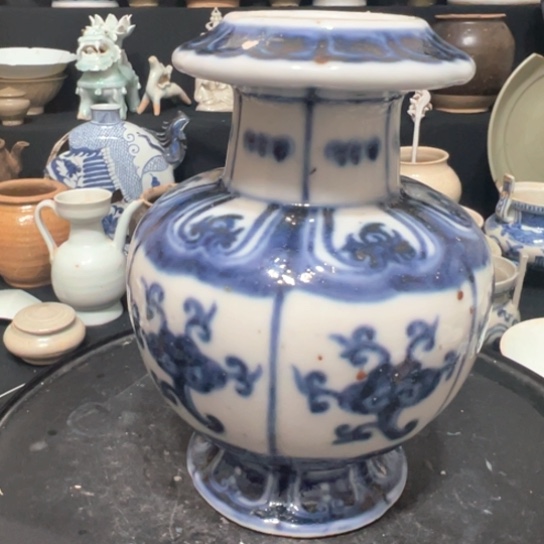 摆件轮*青花瓷器一个小瓶子