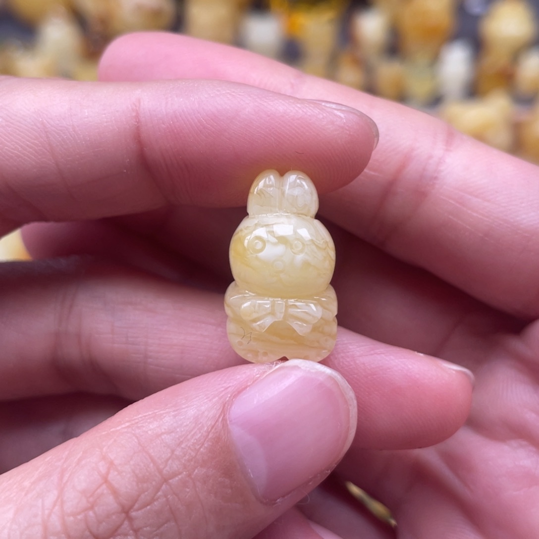 未镶嵌琥珀裸石蜜蜡