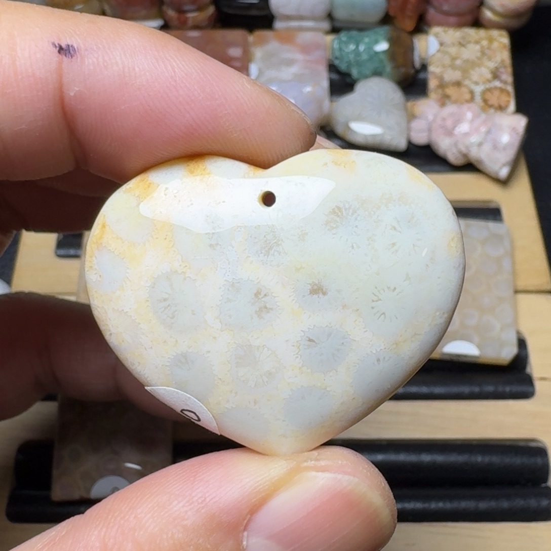 硅化玉纯天然色有机玉石未镶嵌