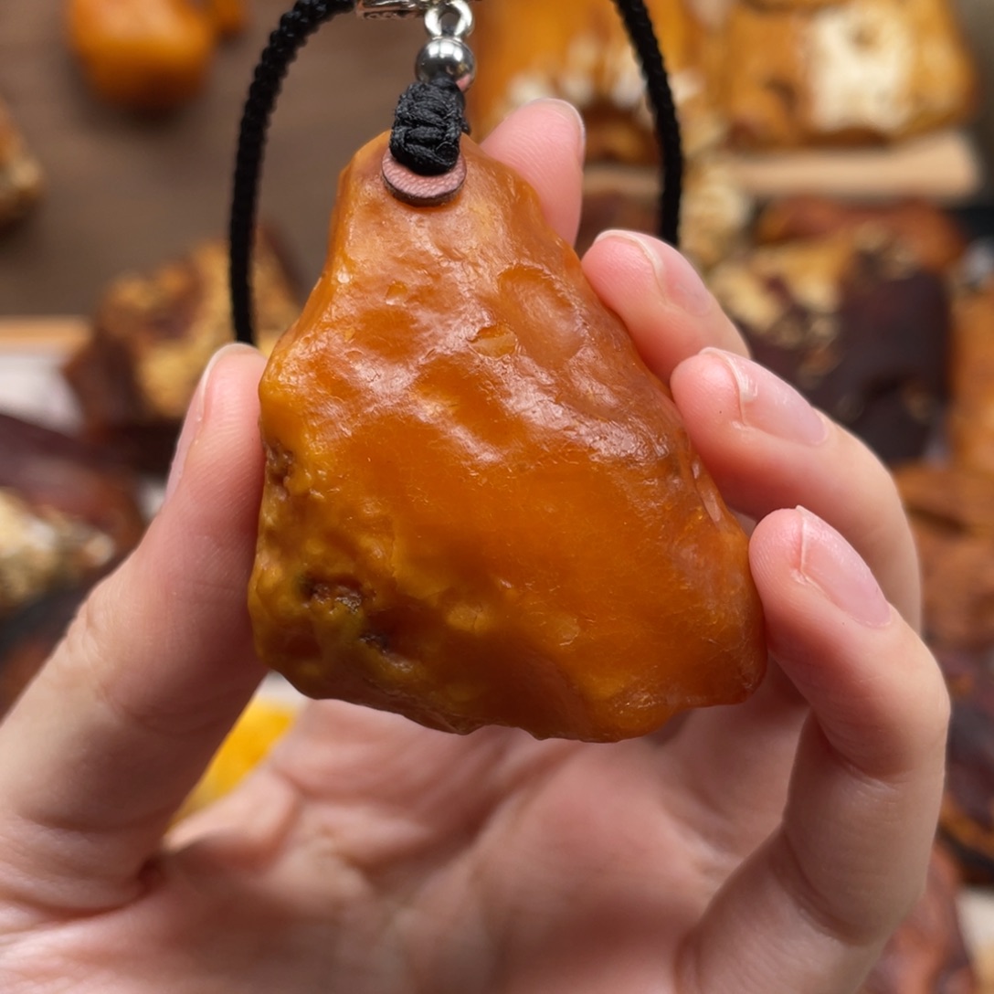 琥珀未镶嵌珠宝奇石