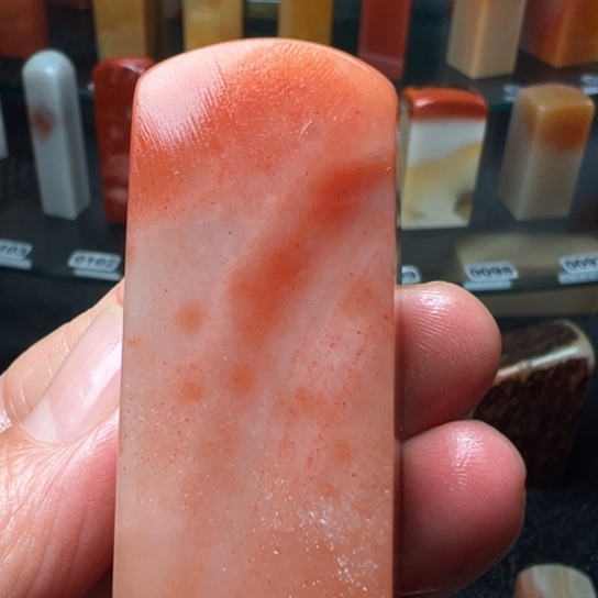 老挝石桃花冻印石