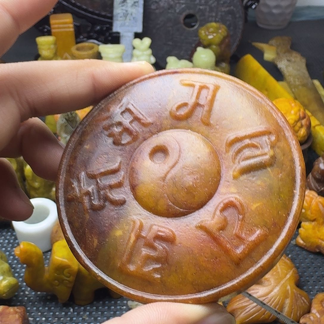 白玉菩提吊坠。。。