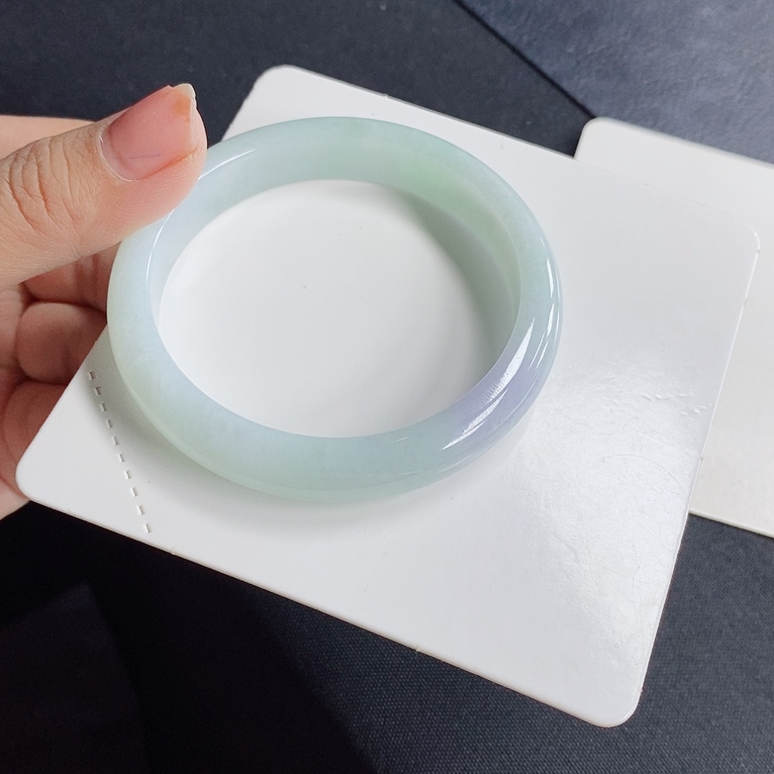 翡翠手镯未镶嵌55.8圈口