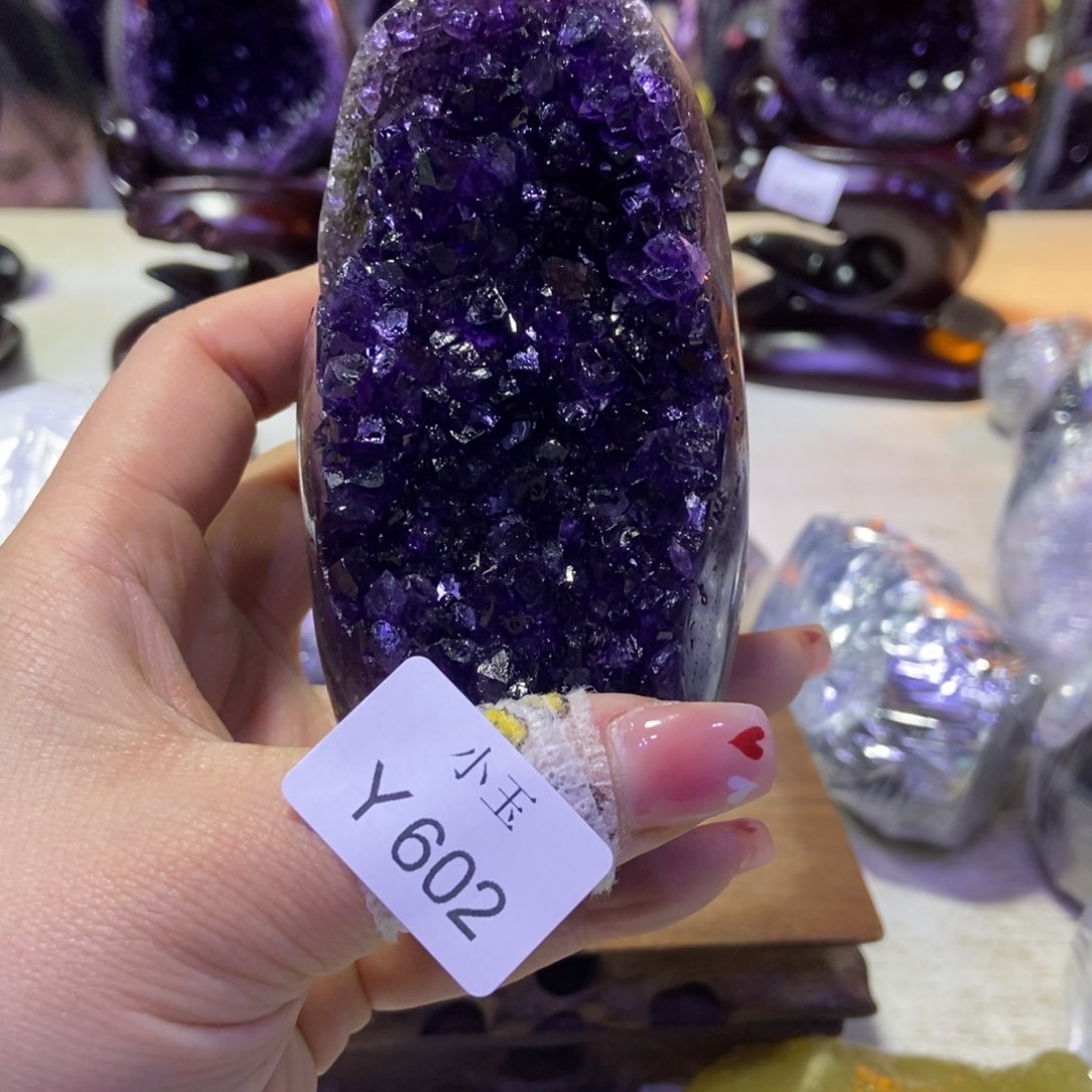 水晶摆件未镶嵌摆件