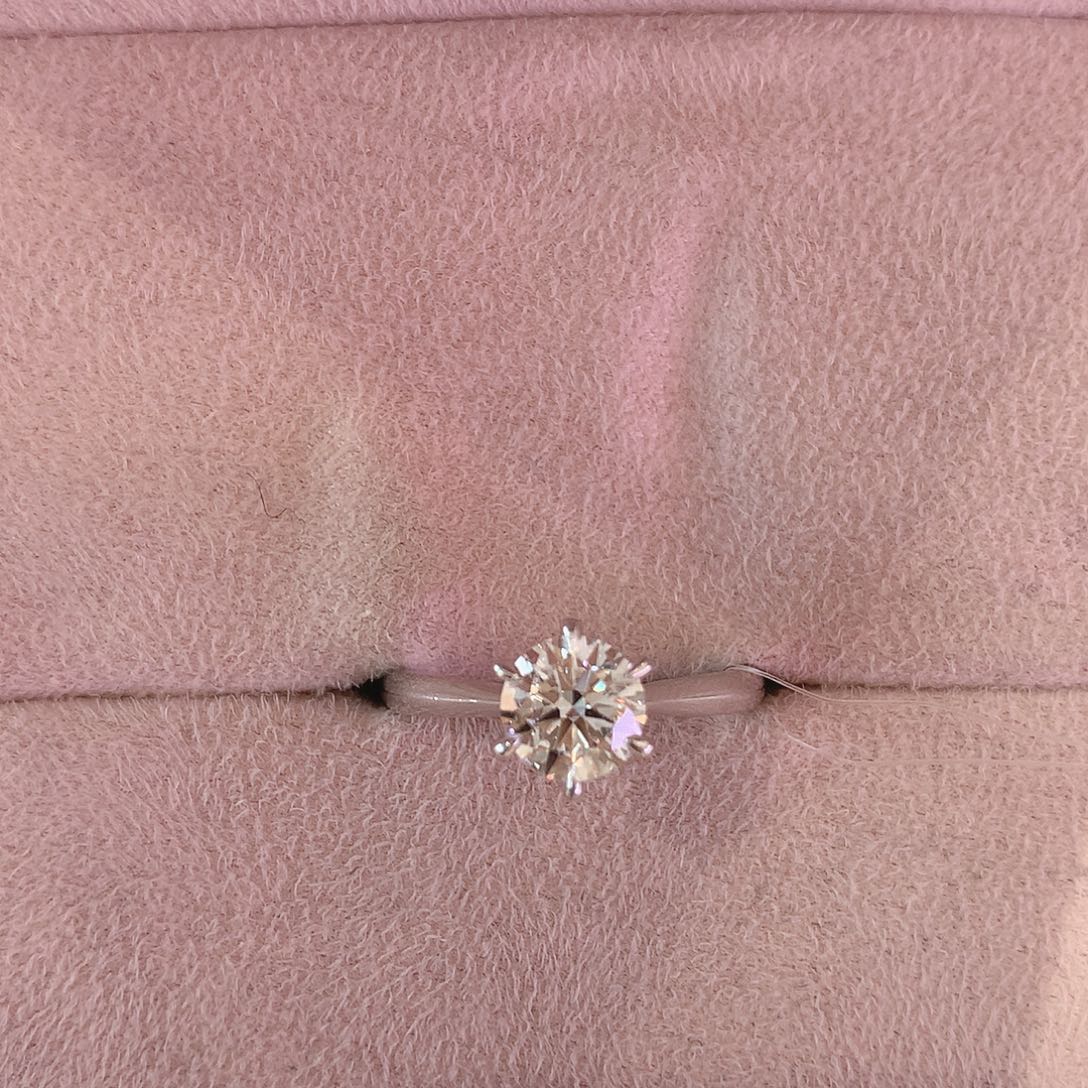 睿***睿实验室培育钻石铂Pt950镶嵌16