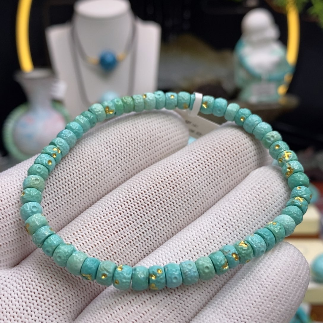 绿松石未镶嵌珠宝奇石5.4