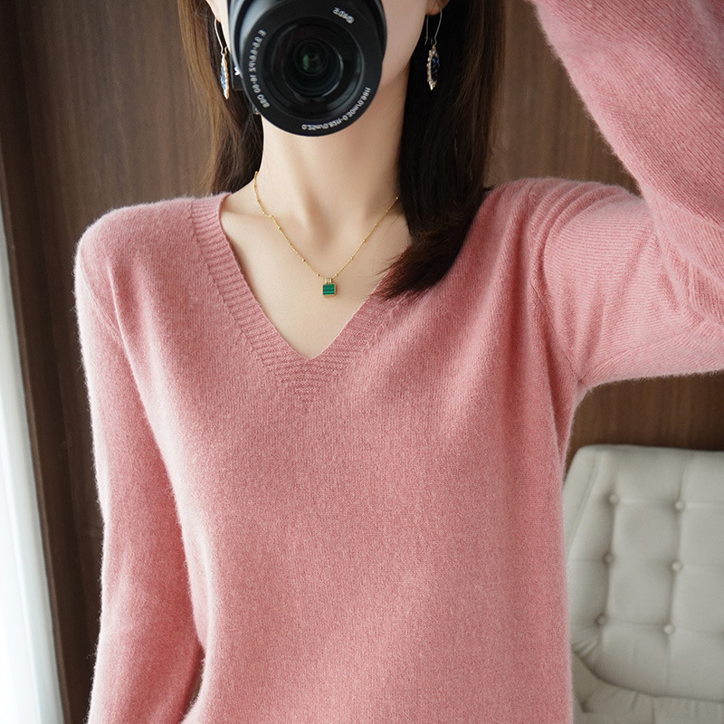 秋冬季羊毛衫针织衫女新款V领纯色短款毛衣长袖内搭大码显瘦通19