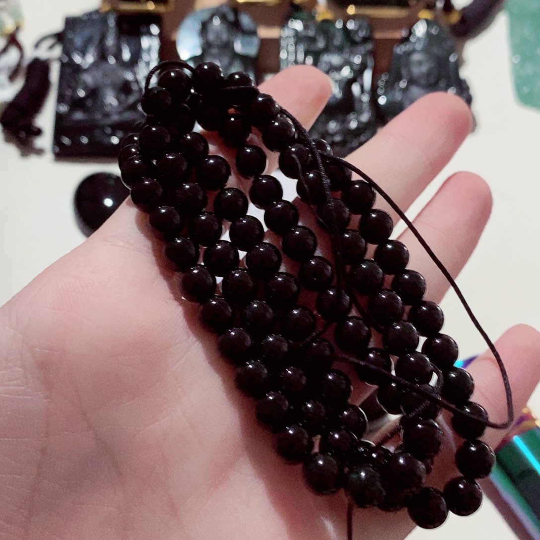 翡翠颈饰未镶嵌卡8a