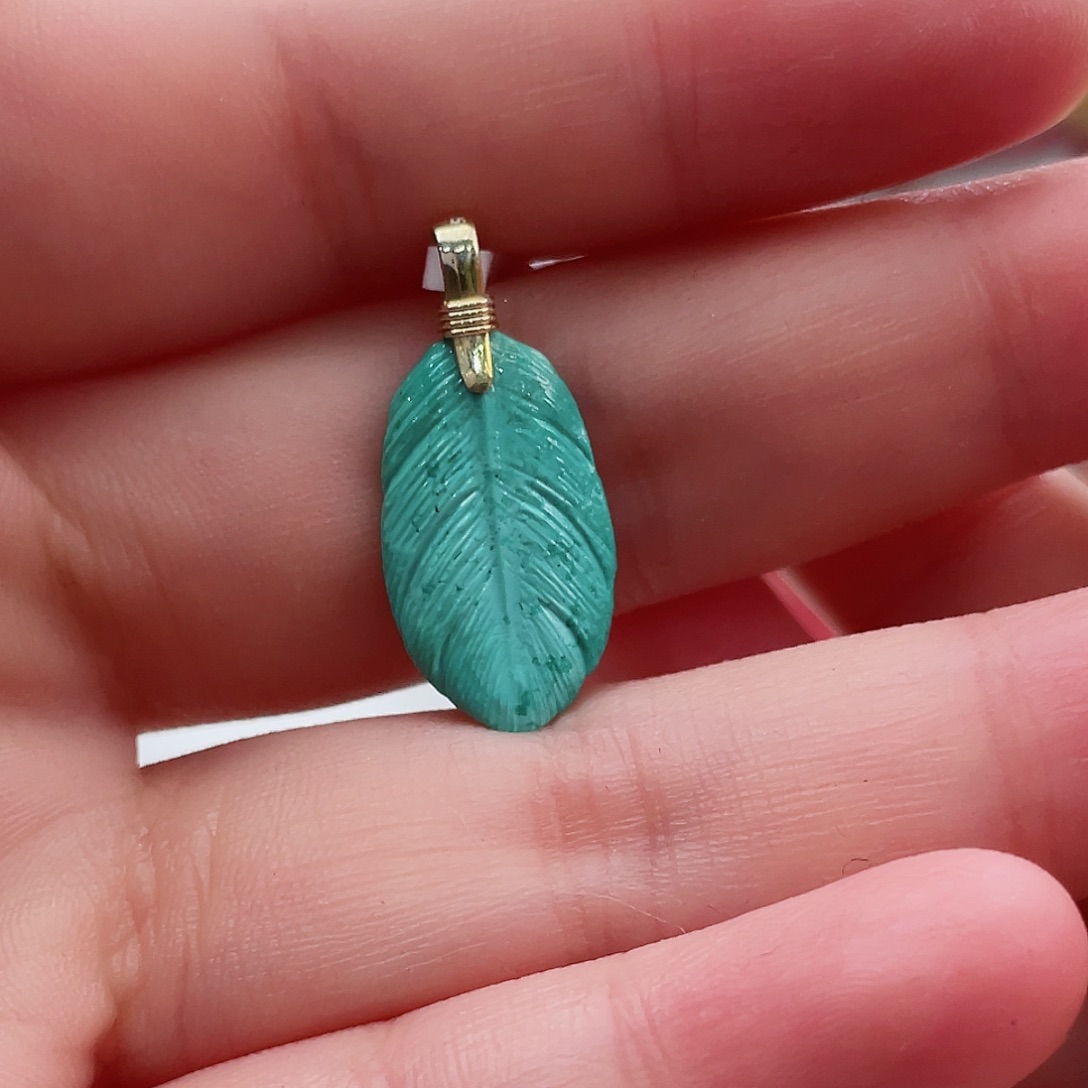 绿松石颈饰未镶嵌