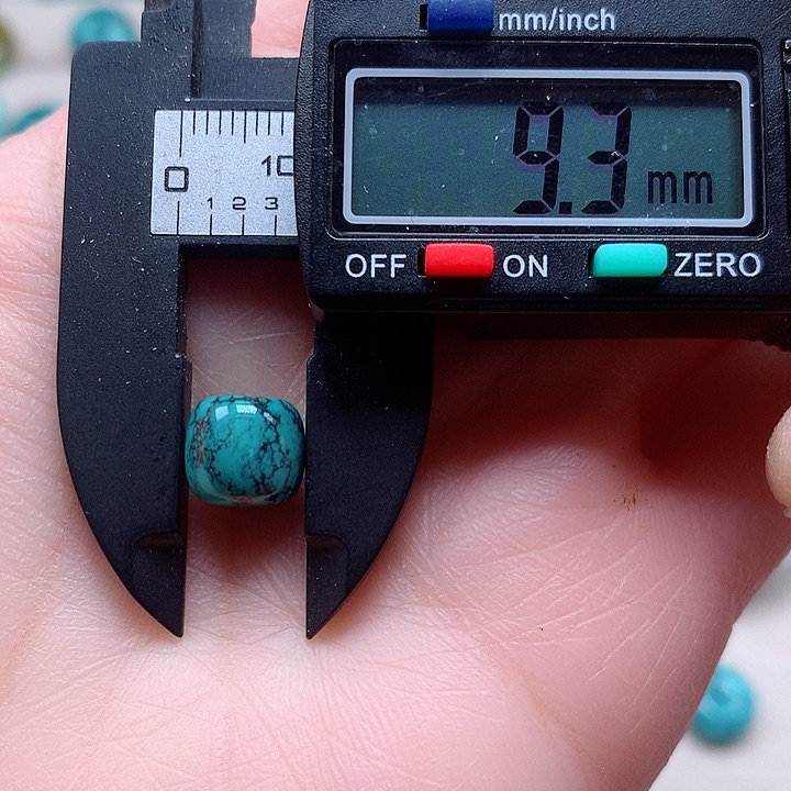 绿松石颈饰未镶嵌