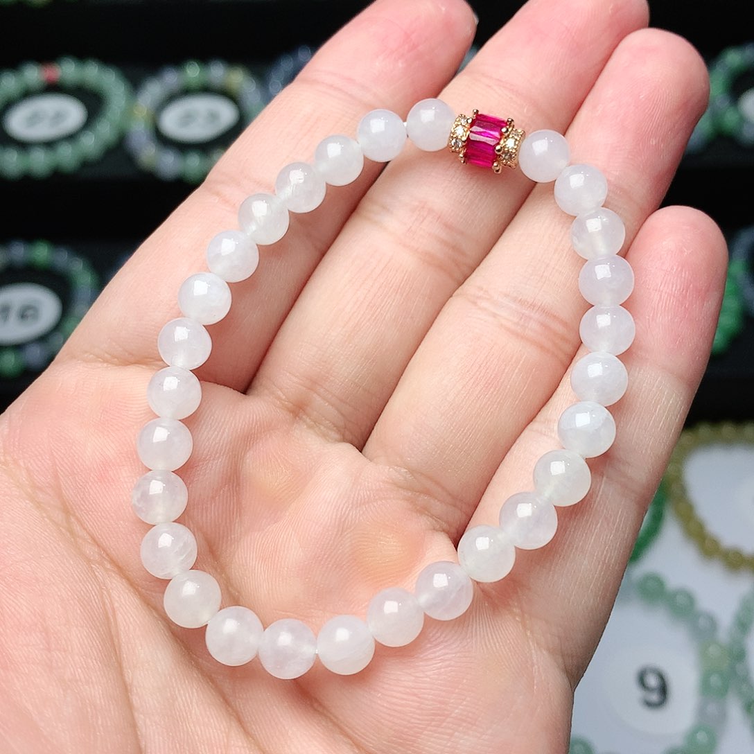 翡翠手链未镶嵌翡翠