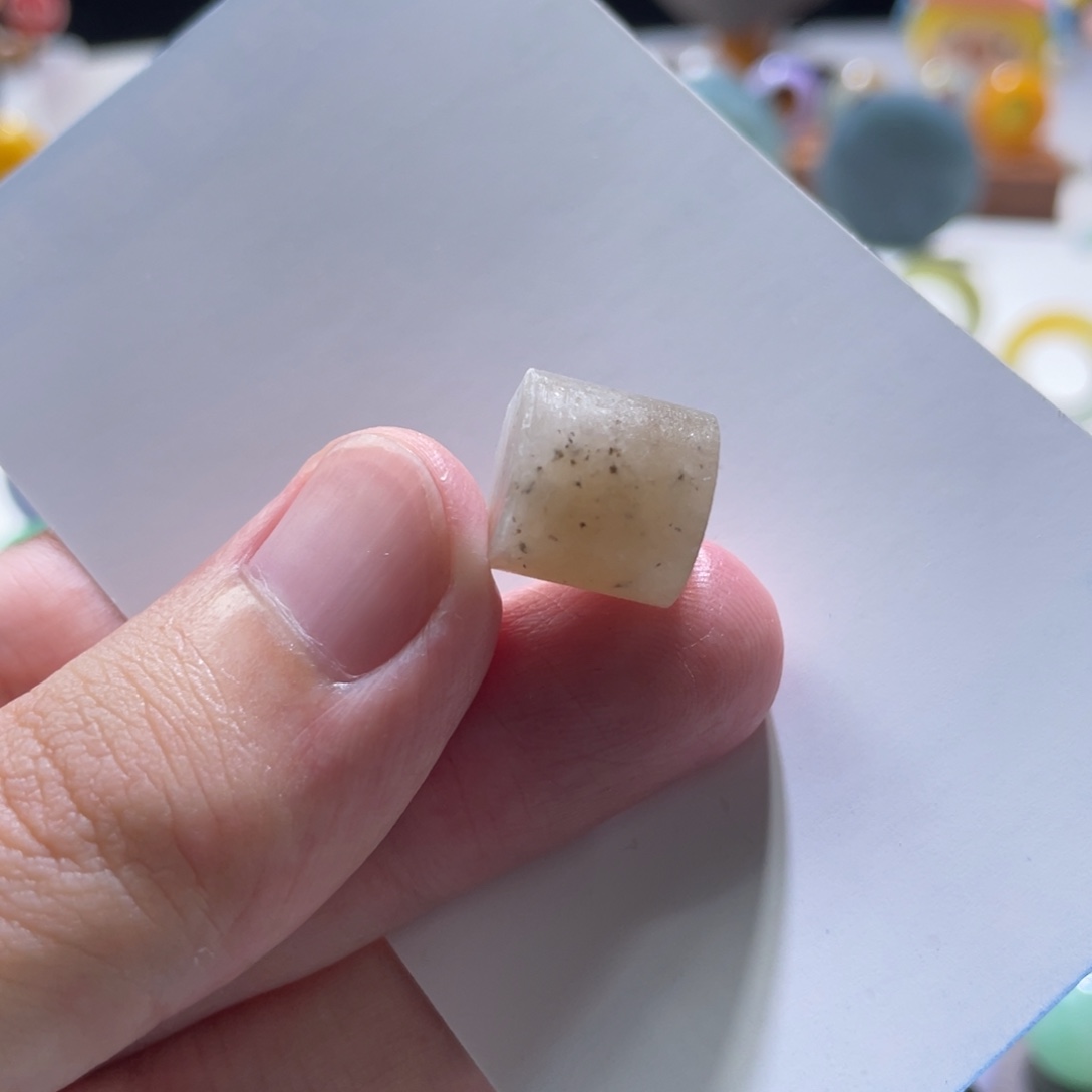 定制翡翠未镶嵌咖啡桶珠