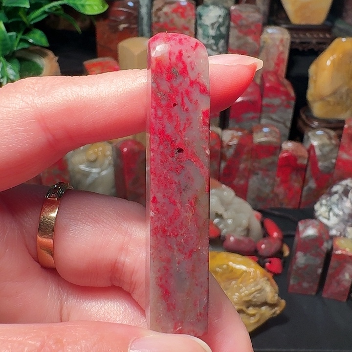 昌化鸡血石厚**物昌化鸡血石