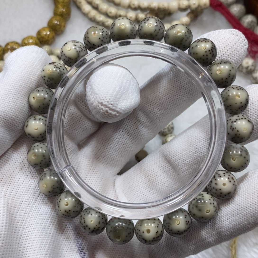 星月菩提手串啊****?石玉10