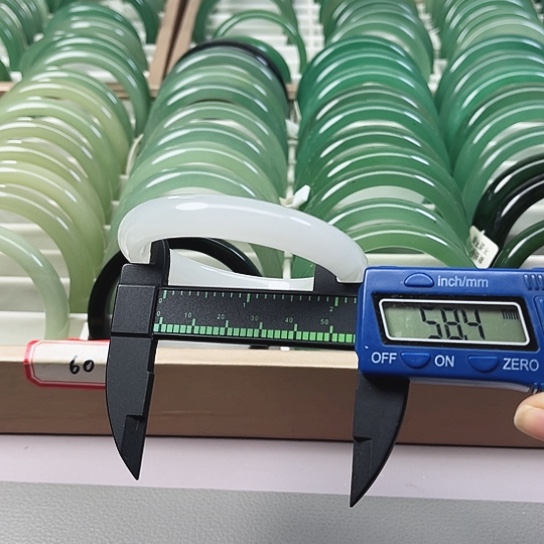 未镶嵌手镯东陵石