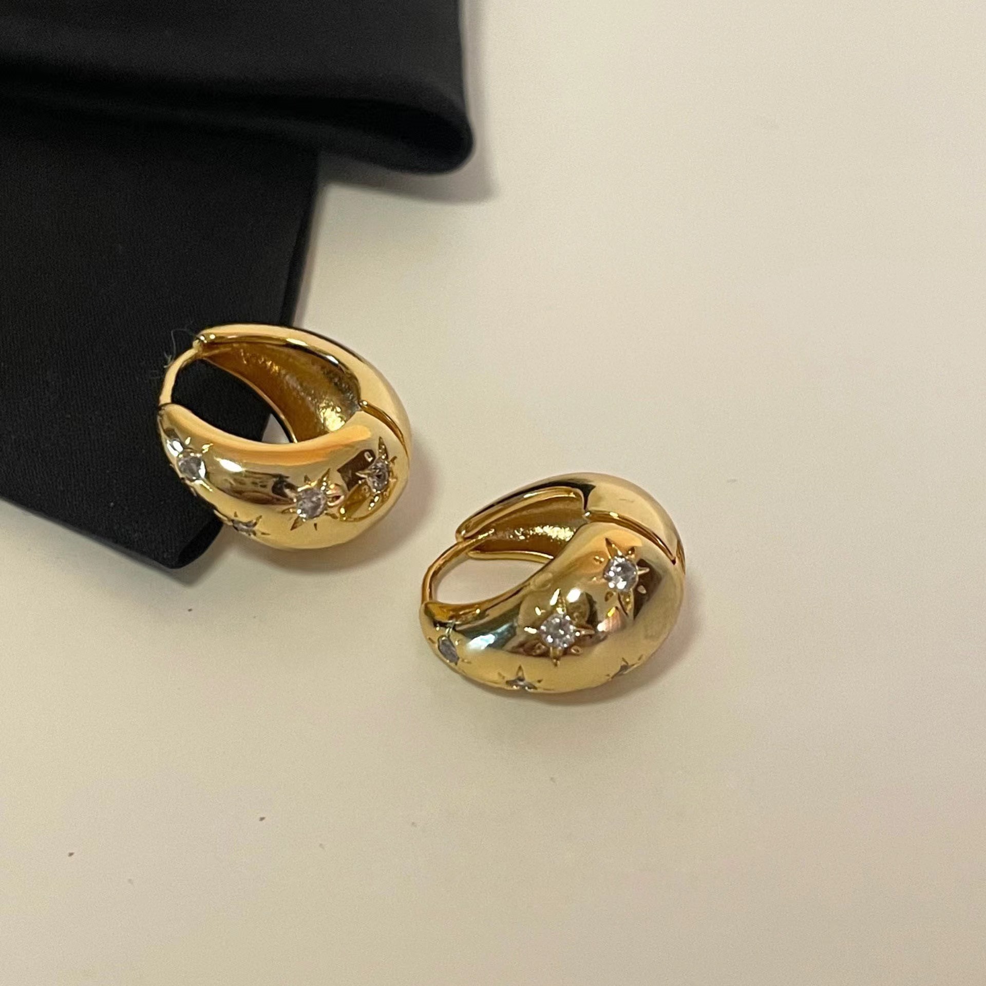 铜合金耳饰 [永恒星辰]Ainka/乂茵咔 耳扣 八芒星锆 时尚简约大气